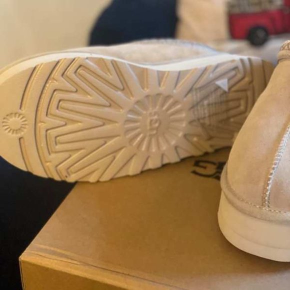 Beautiful UGG Tazz Slipper Mustard Seed (Women's） NWT - Picture 3 of 5